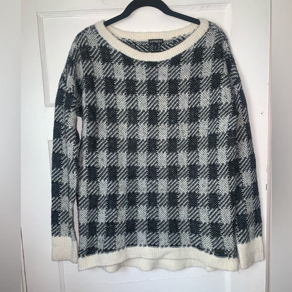 Express cream and black Buffalo‎ plaid wool sweater size medium - Picture 1 of 8